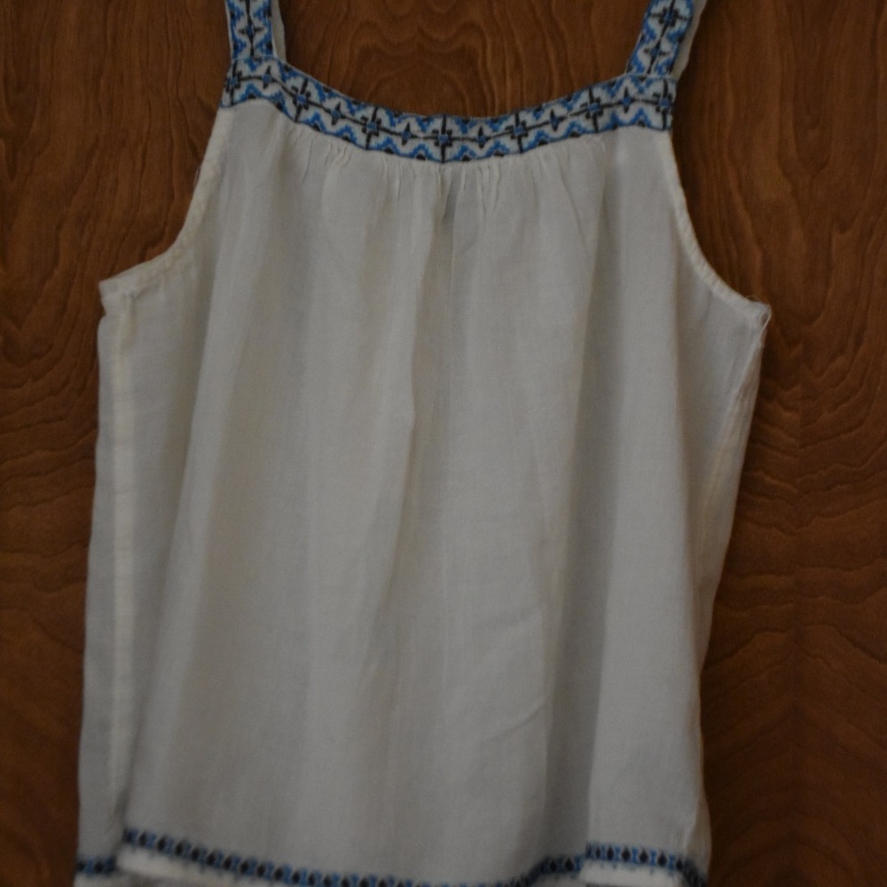 Aerie white tank top with blue embroidery